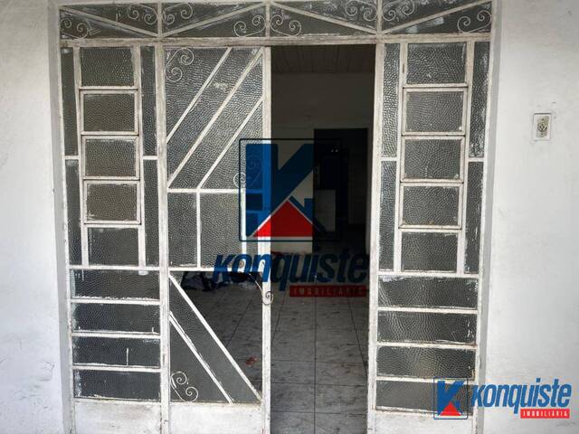 #462 - Casa para Venda em Feira de Santana - BA