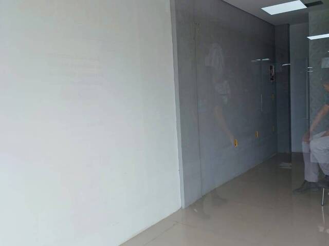 #696 - Sala Comercial para Locação em Feira de Santana - BA