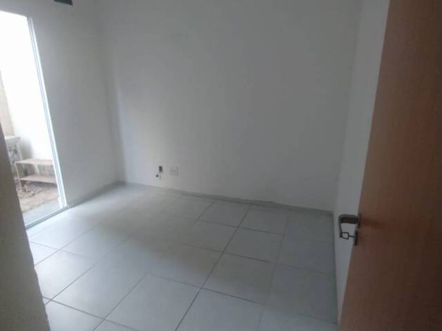 Apartamento para Locação em Feira de Santana - 4