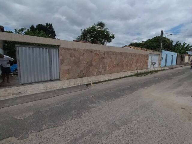 #1345 - Casa para Venda em Feira de Santana - BA