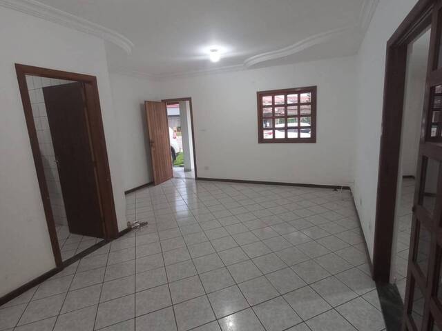 #1875 - Casa em condomínio para Venda em Feira de Santana - BA
