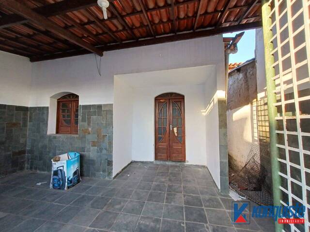 #4071 - Casa para Venda em Feira de Santana - BA