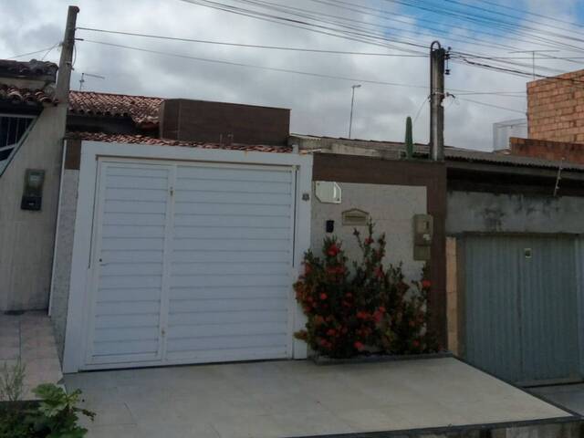 #4100 - Casa para Venda em Feira de Santana - BA