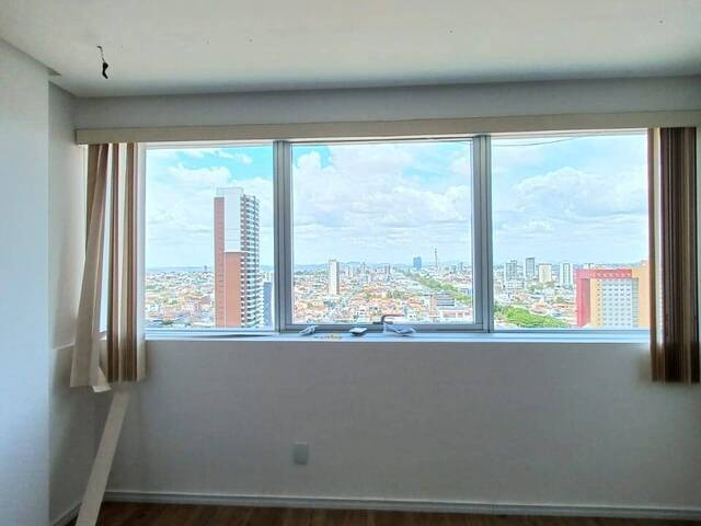 Sala Comercial para Venda em Feira de Santana - 2