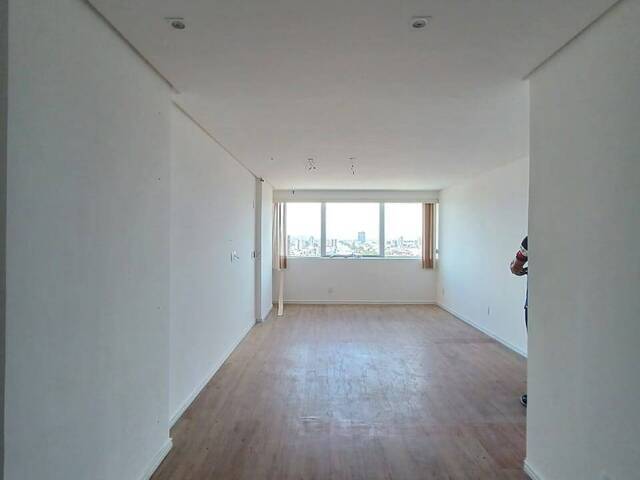 Sala Comercial para Venda em Feira de Santana - 3