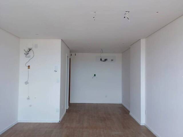 Sala Comercial para Venda em Feira de Santana - 5