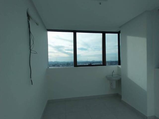 #4157 - Sala Comercial para Locação em Feira de Santana - BA