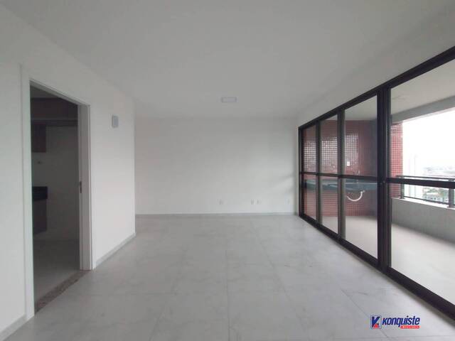 Apartamento para Venda em Feira de Santana - 5