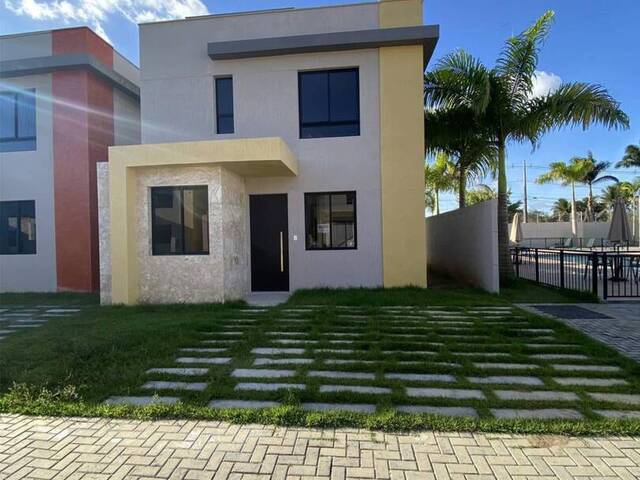 #4077 - Casa em condomínio para Venda em Feira de Santana - BA
