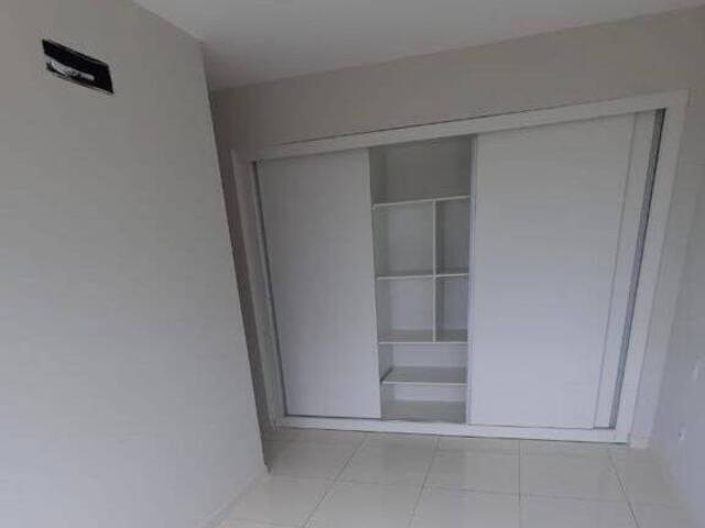 Apartamento para Venda em Feira de Santana - 5