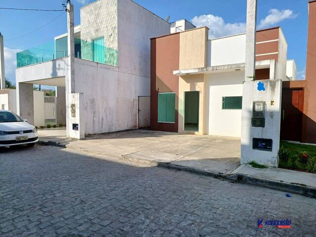 #637 - Casa em condomínio para Venda em Feira de Santana - BA