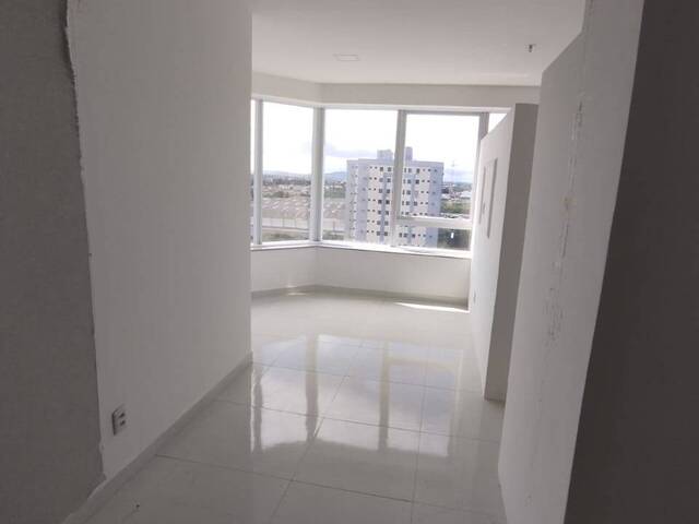 Sala Comercial para Venda em Feira de Santana - 3