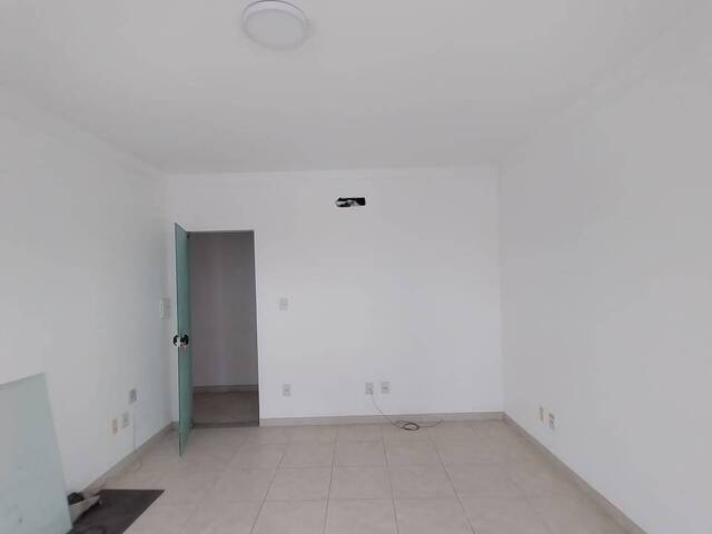 Sala Comercial para Locação em Feira de Santana - 4