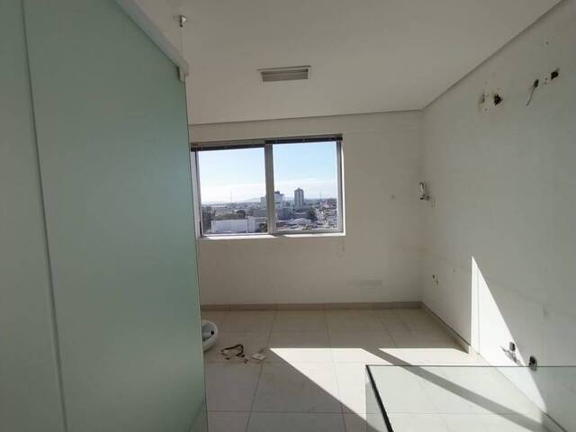 Sala Comercial para Venda em Feira de Santana - 2