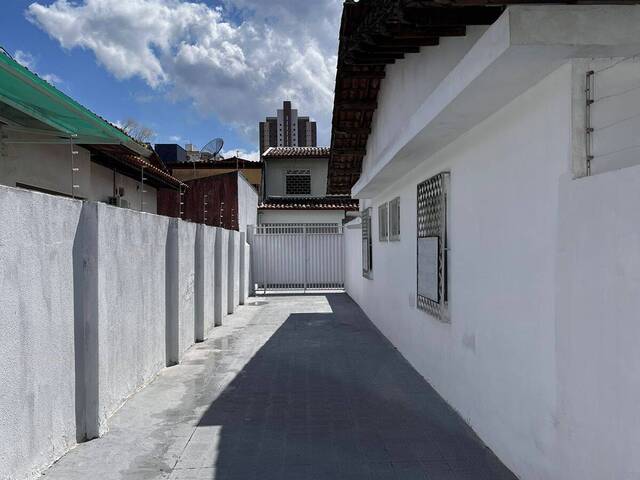 #4296 - Casa para Locação em Feira de Santana - BA