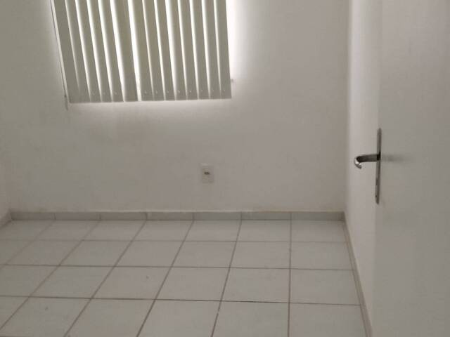 Apartamento para Locação em Feira de Santana - 4