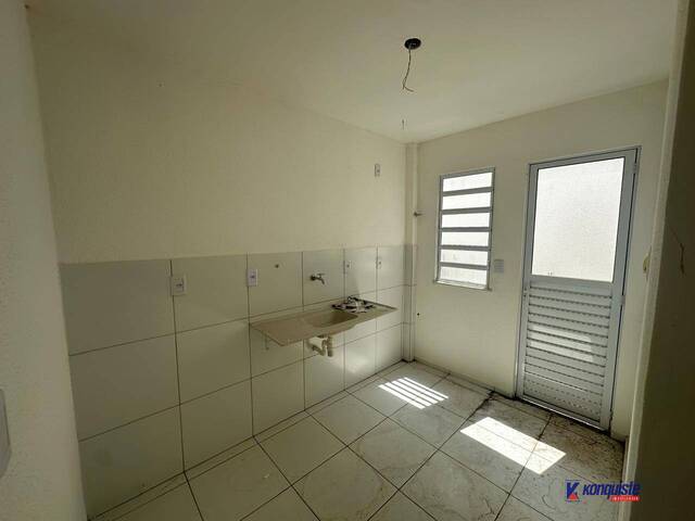 Casa em condomínio para Venda em Feira de Santana - 4