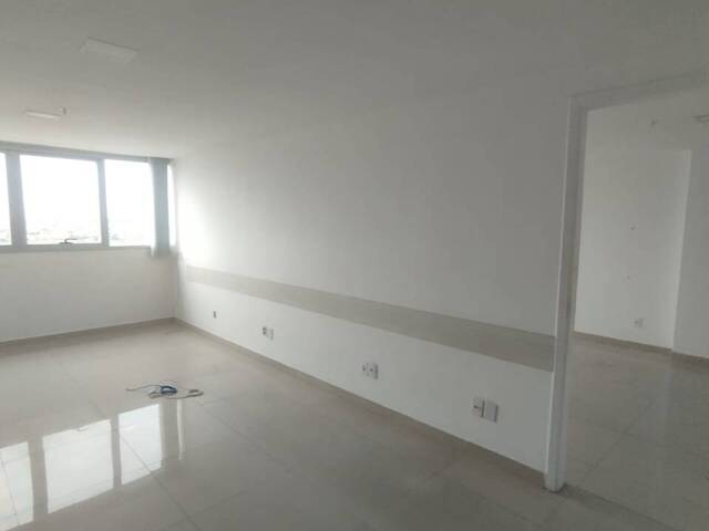 #4402 - Sala Comercial para Locação em Feira de Santana - BA - 2
