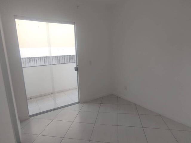 Apartamento para Locação em Feira de Santana - 4