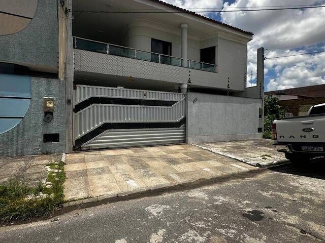 #4412 - Casa para Venda em Feira de Santana - BA