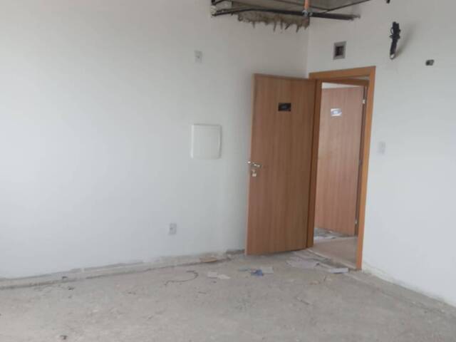 #4424 - Sala Comercial para Venda em Feira de Santana - BA - 3