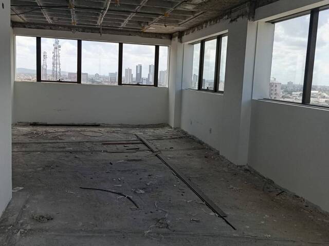 #4424 - Sala Comercial para Venda em Feira de Santana - BA - 2