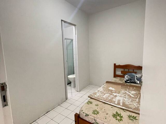 Casa em condomínio para Venda em Feira de Santana - 4