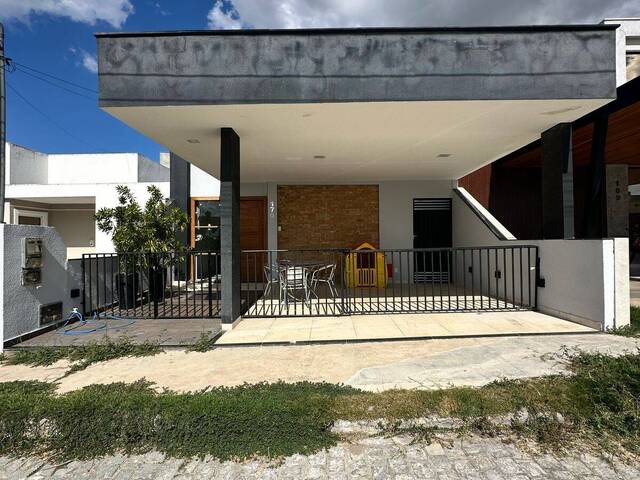 #4451 - Casa em condomínio para Venda em Feira de Santana - BA - 1