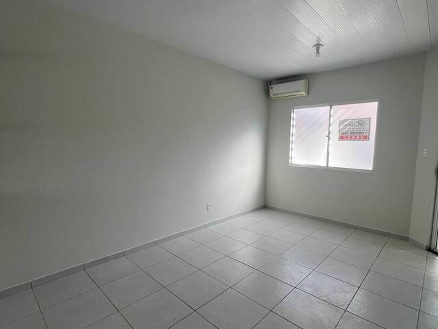 #4514 - Casa em condomínio para Venda em Feira de Santana - BA - 3