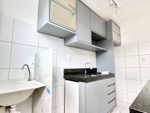 #4522 - Apartamento para Venda em Feira de Santana - BA - 2
