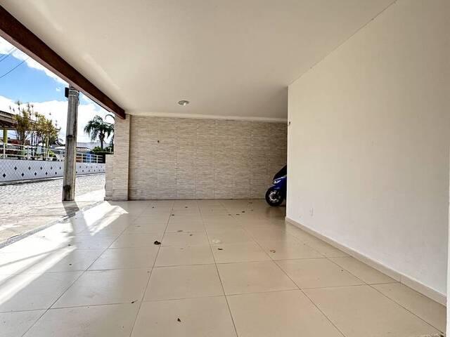 Apartamento para Venda em Feira de Santana - 4