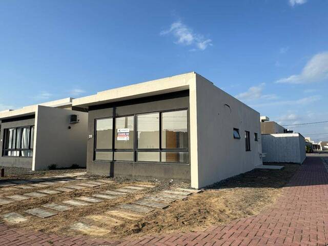 #4587 - Casa em condomínio para Venda em Feira de Santana - BA - 2