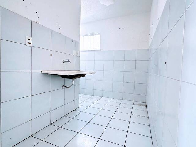 Apartamento para Venda em Feira de Santana - 5
