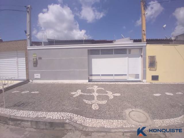 #4669 - Casa para Venda em Feira de Santana - BA - 1