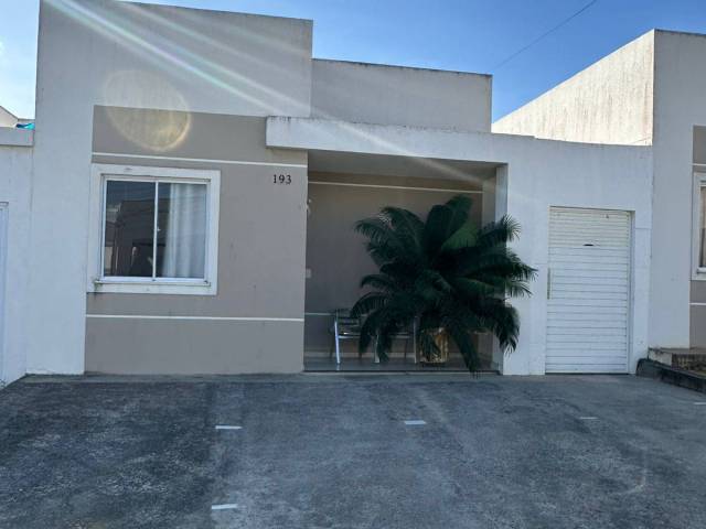 #4696 - Casa em condomínio para Venda em Feira de Santana - BA