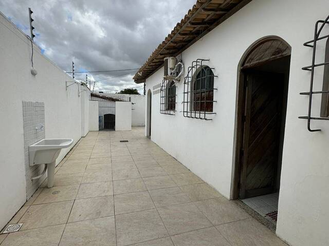 #4776 - Casa para Venda em Feira de Santana - BA - 3