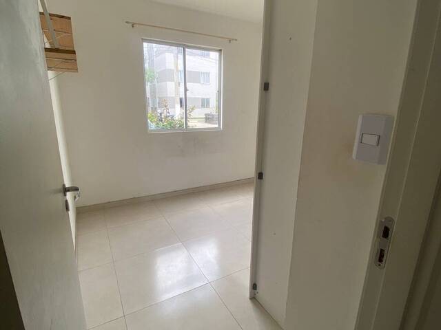 Apartamento para Venda em Feira de Santana - 4