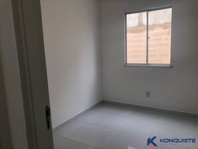 #4794 - Casa em condomínio para Venda em Feira de Santana - BA