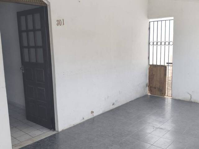 Casa para Locação em Feira de Santana - 4