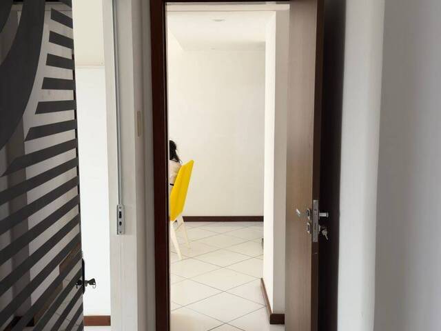 Apartamento para Venda em Feira de Santana - 5