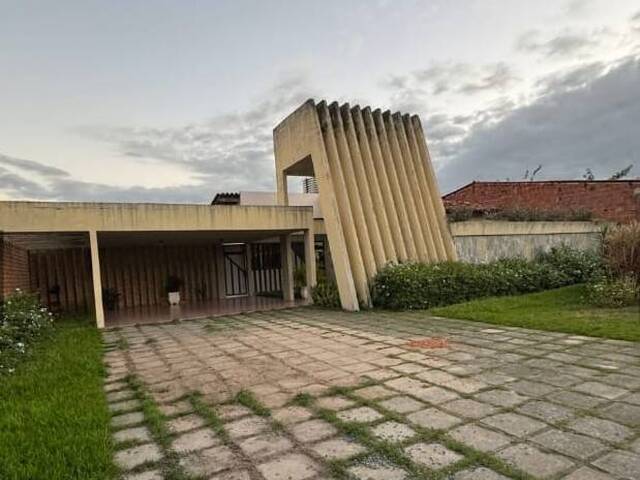 Casa para Venda em Feira de Santana - 5
