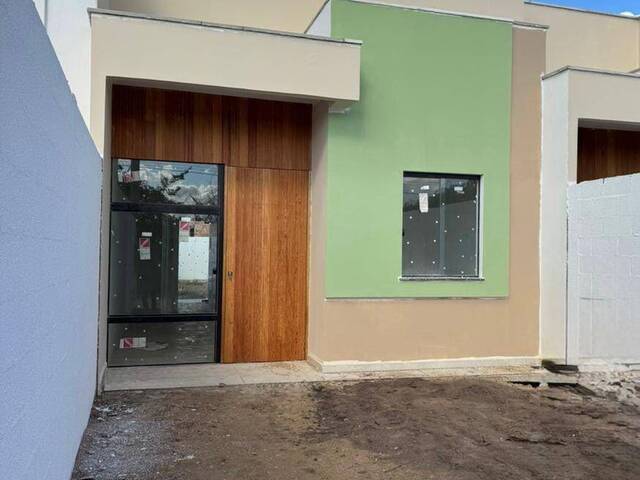 #4849 - Casa para Venda em Feira de Santana - BA