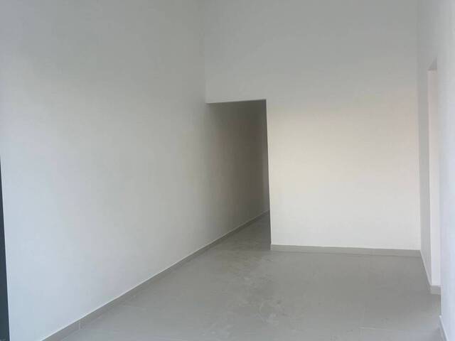 #4883 - Casa para Venda em Feira de Santana - BA