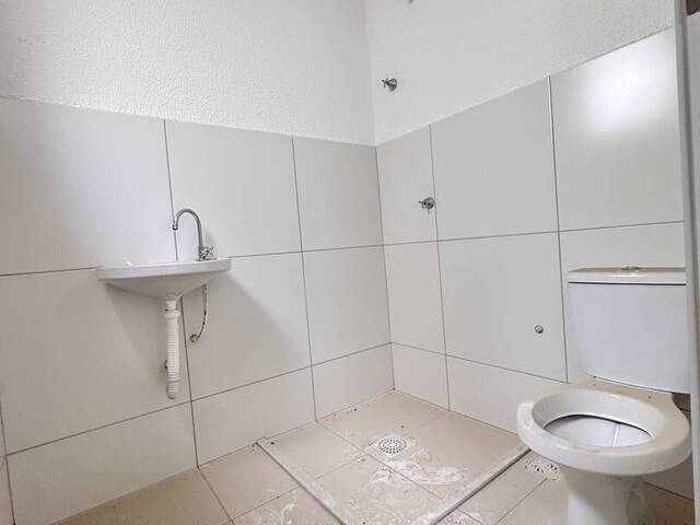 #4896 - Casa em condomínio para Venda em Feira de Santana - BA - 3