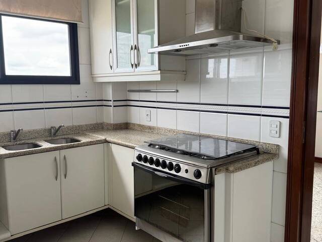 #4899 - Apartamento para Venda em Feira de Santana - BA