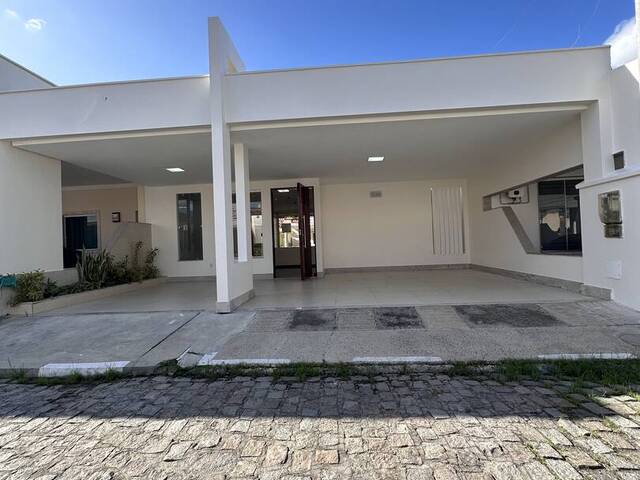 #4789 - Casa em condomínio para Venda em Feira de Santana - BA
