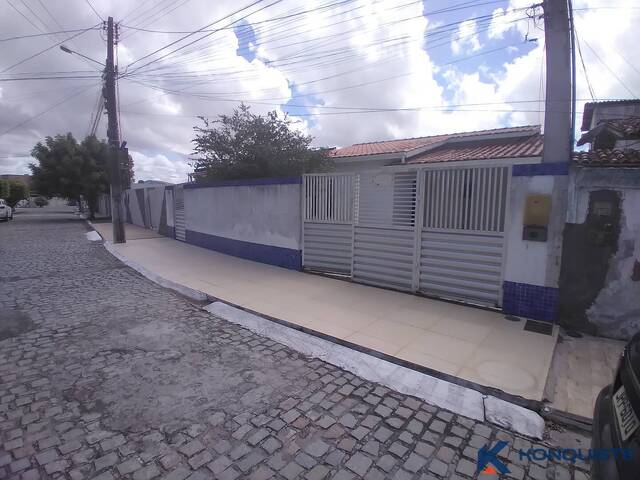 #4918 - Casa em condomínio para Venda em Feira de Santana - BA - 3