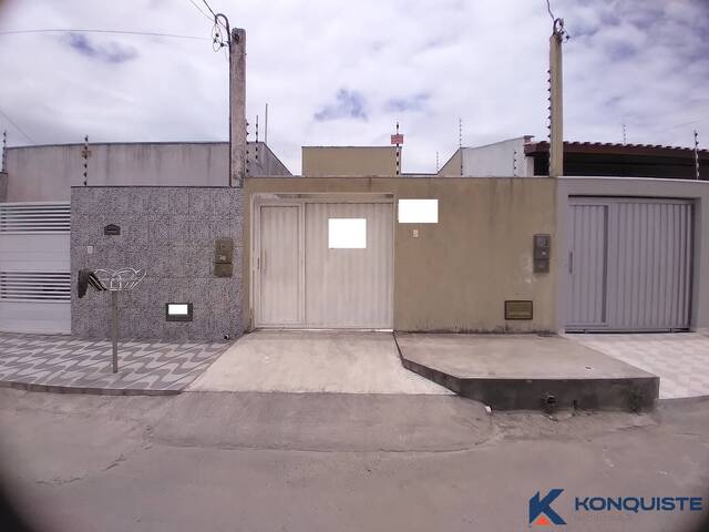 #4923 - Casa para Venda em Feira de Santana - BA