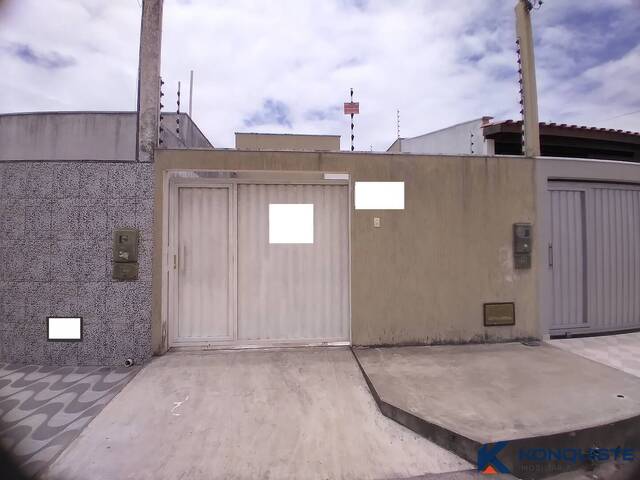 #4923 - Casa para Venda em Feira de Santana - BA