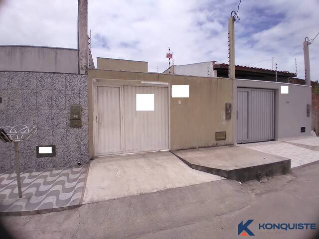 #4923 - Casa para Venda em Feira de Santana - BA